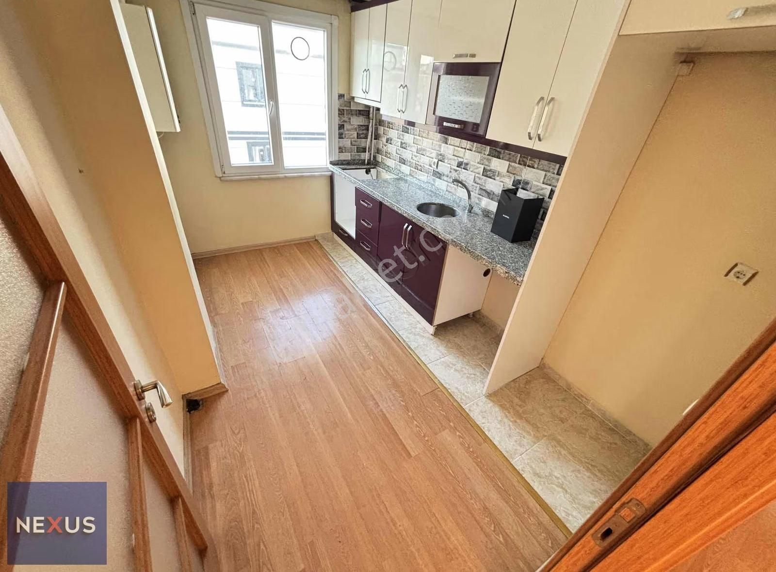 Sultanbeyli Battalgazi Mahallesi Satılık Teraslı Boş 3+1 Daire - Görsel 8