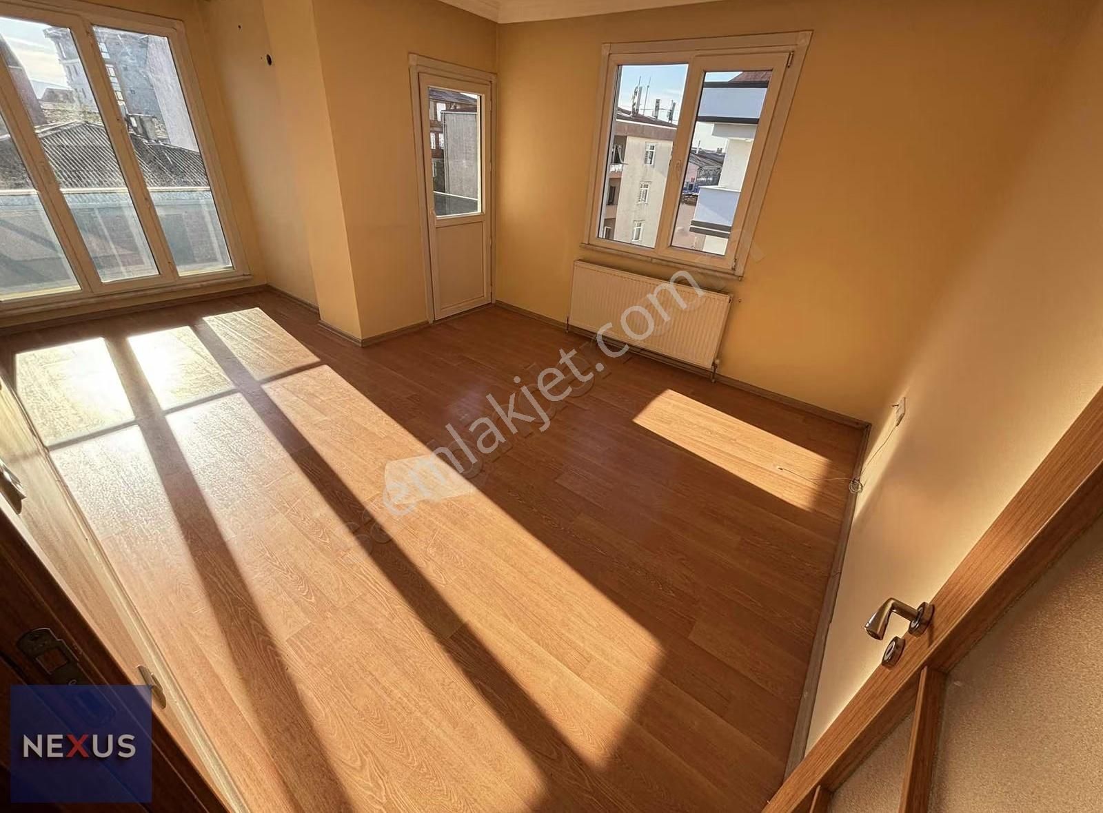 Sultanbeyli Battalgazi Mahallesi Satılık Teraslı Boş 3+1 Daire - Görsel 3