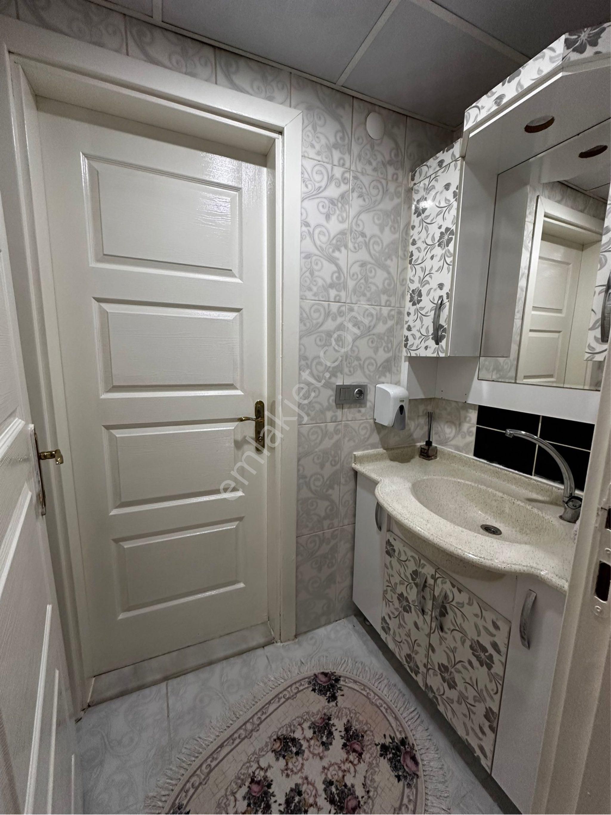 Fetih Caddesinde Satılık 3+1 - Görsel 17