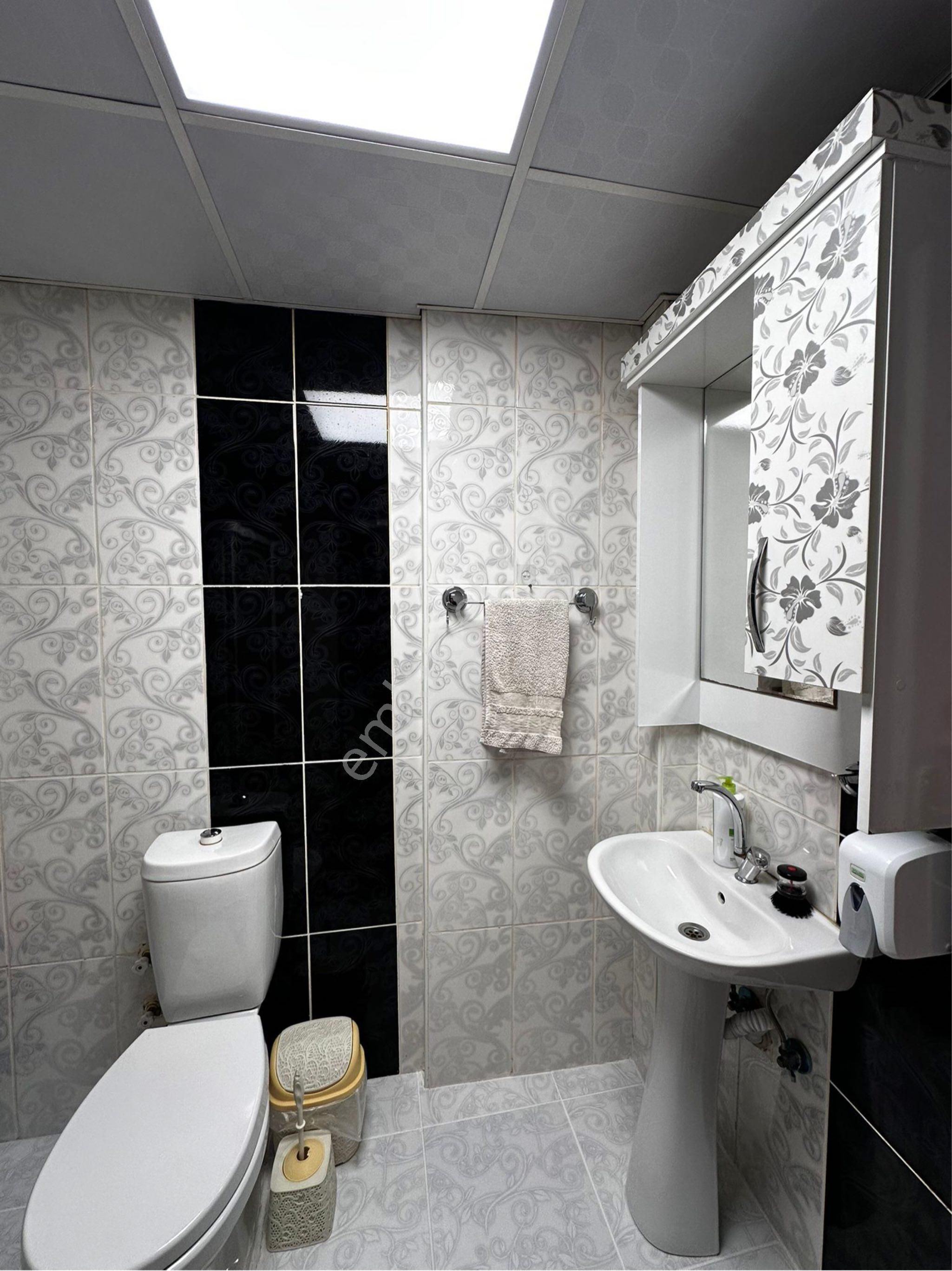 Fetih Caddesinde Satılık 3+1 - Görsel 13