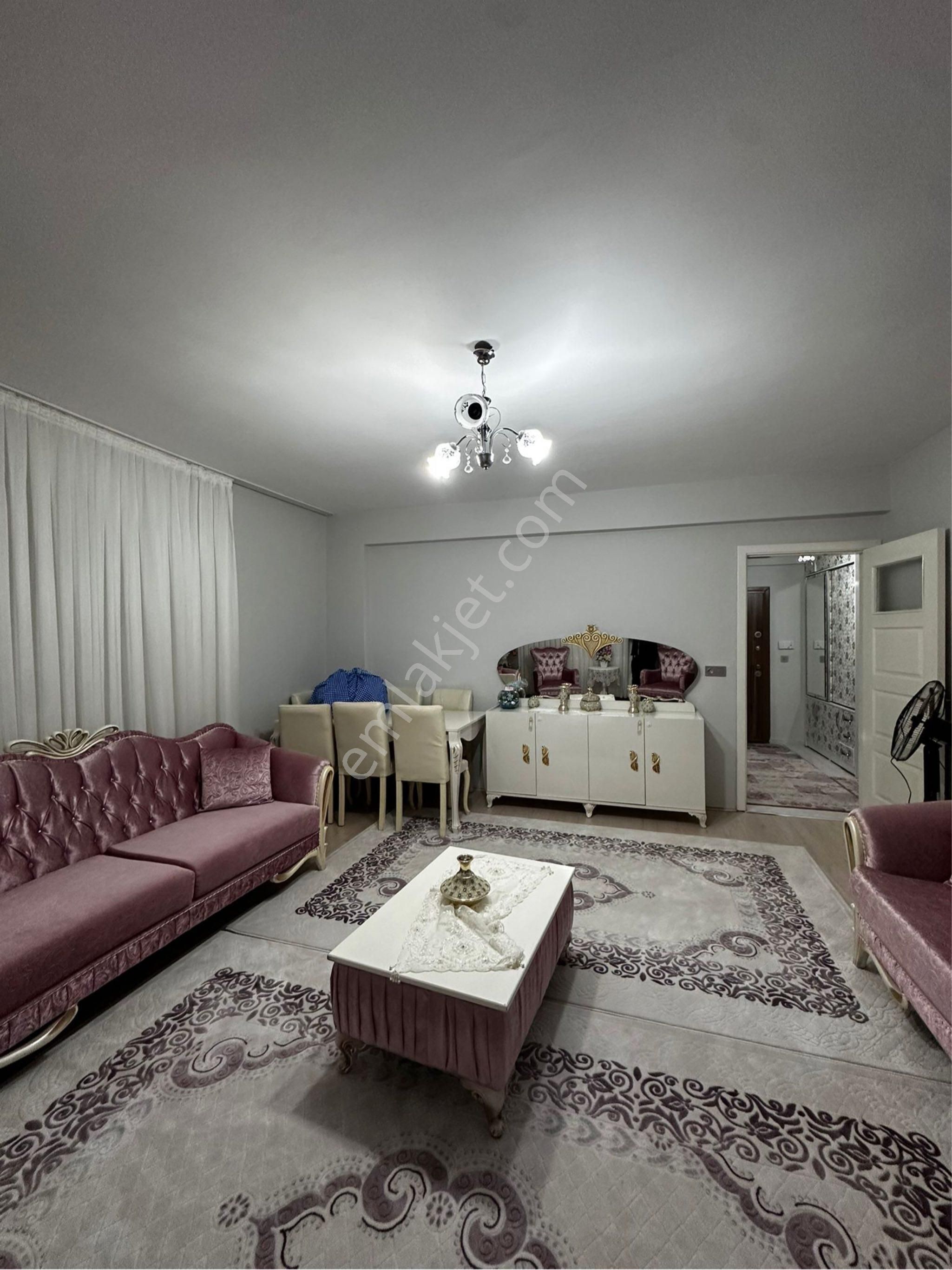 Fetih Caddesinde Satılık 3+1 - Görsel 15