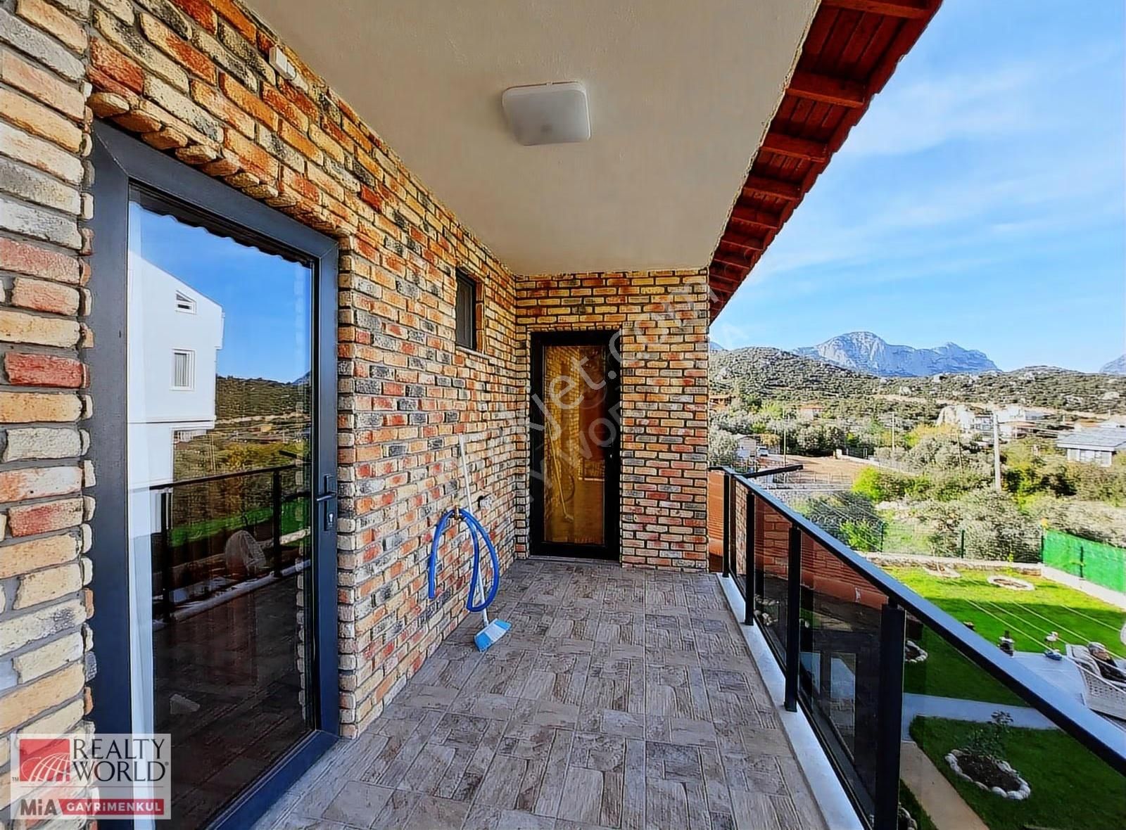 Konyaaltı Geyikbayırı'nda 685 Arsa İçi Satılık Taş Kaplama Villa - Görsel 22