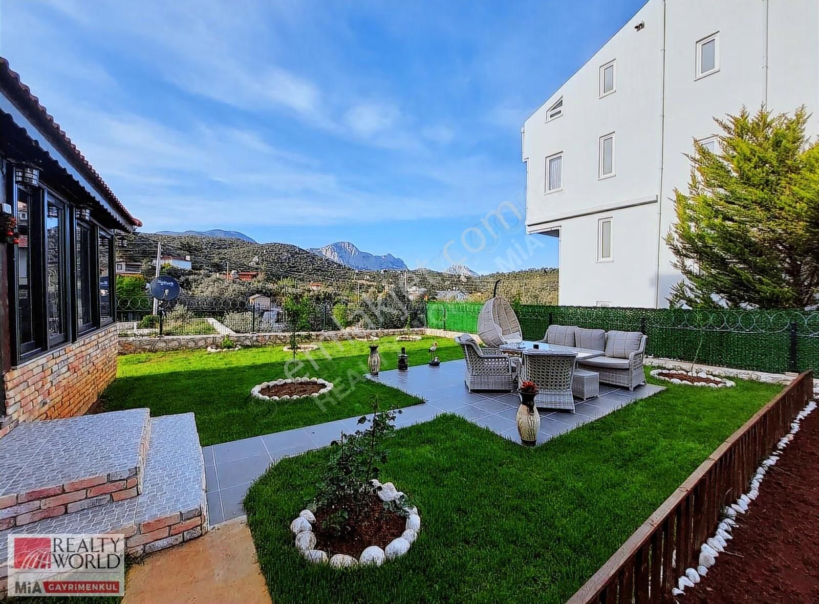 Konyaaltı Geyikbayırı'nda 685 Arsa İçi Satılık Taş Kaplama Villa - Görsel 19