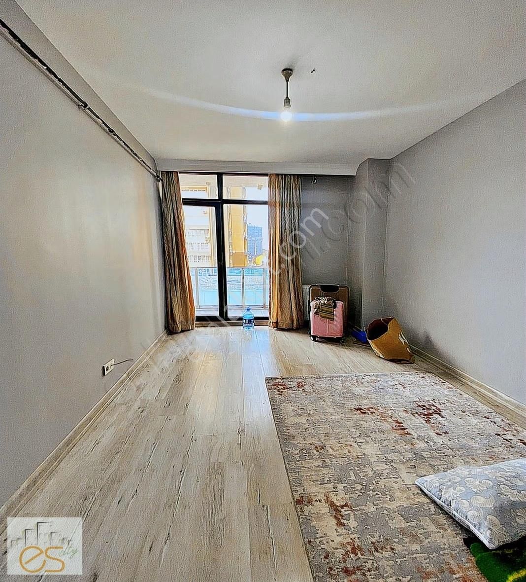 Esenyurt Doğan Araslı Bulvarına Cephe Satılık 1+1 Lüks Daire - Görsel 13