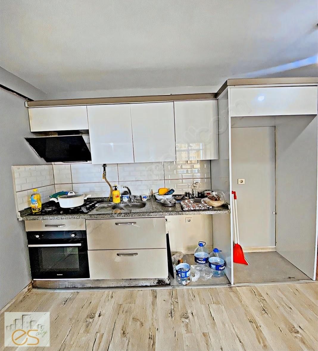 Esenyurt Doğan Araslı Bulvarına Cephe Satılık 1+1 Lüks Daire - Görsel 2