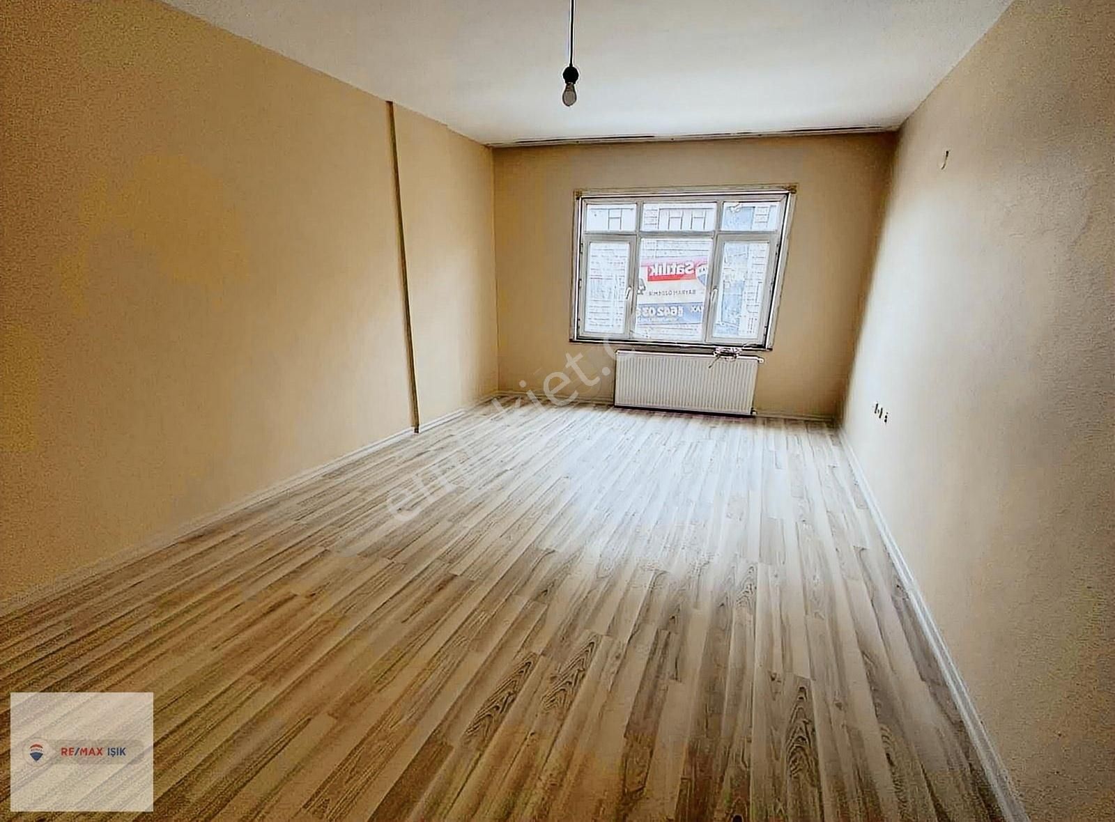 Acillll!!! Malkoçoğlu Tramvaya 2 Dk Mesafede 2+1 Yenı Tadilatlı - Görsel 8