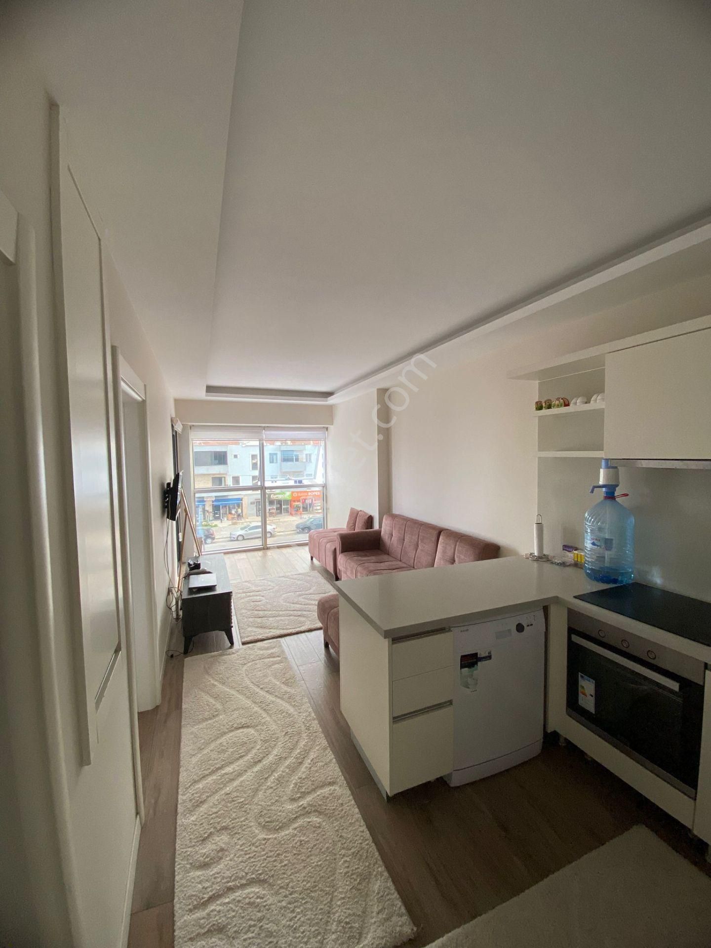 Alaçatı Gayrimenkulden Çeşme Merkezde Yıllık Kiralık 1+1 Daire - Görsel 11