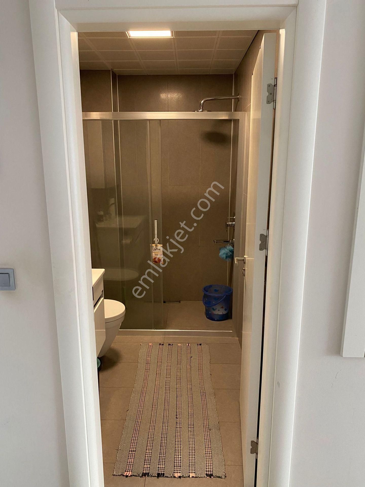 Alaçatı Gayrimenkulden Çeşme Merkezde Yıllık Kiralık 1+1 Daire - Görsel 9