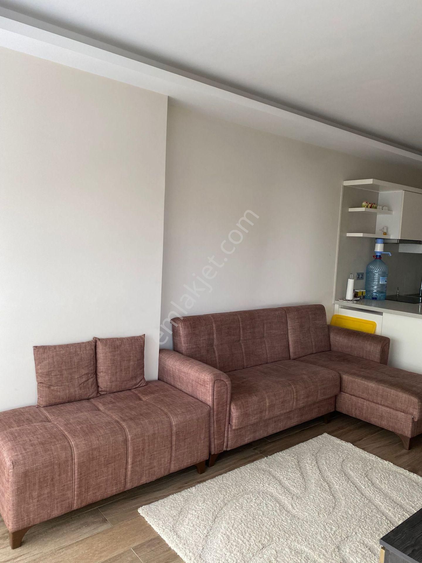 Alaçatı Gayrimenkulden Çeşme Merkezde Yıllık Kiralık 1+1 Daire - Görsel 16