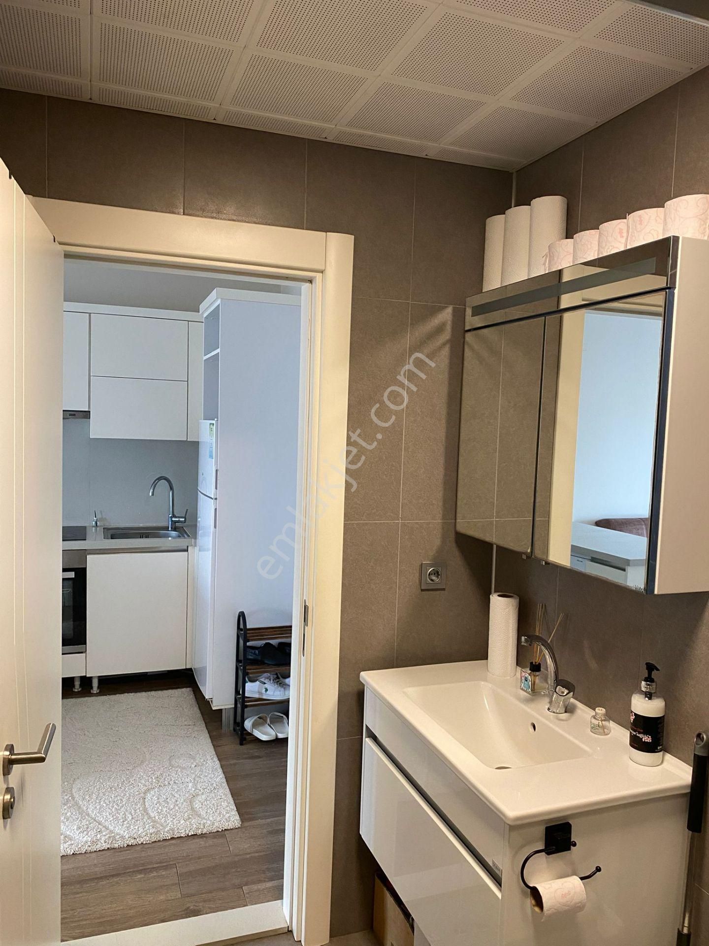 Alaçatı Gayrimenkulden Çeşme Merkezde Yıllık Kiralık 1+1 Daire - Görsel 18