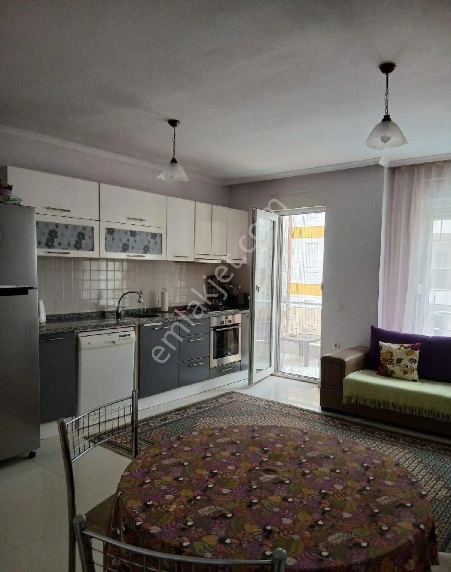 Konyaaltı Limanda Havuzlu 2+1 Satılık Daire - Görsel 2