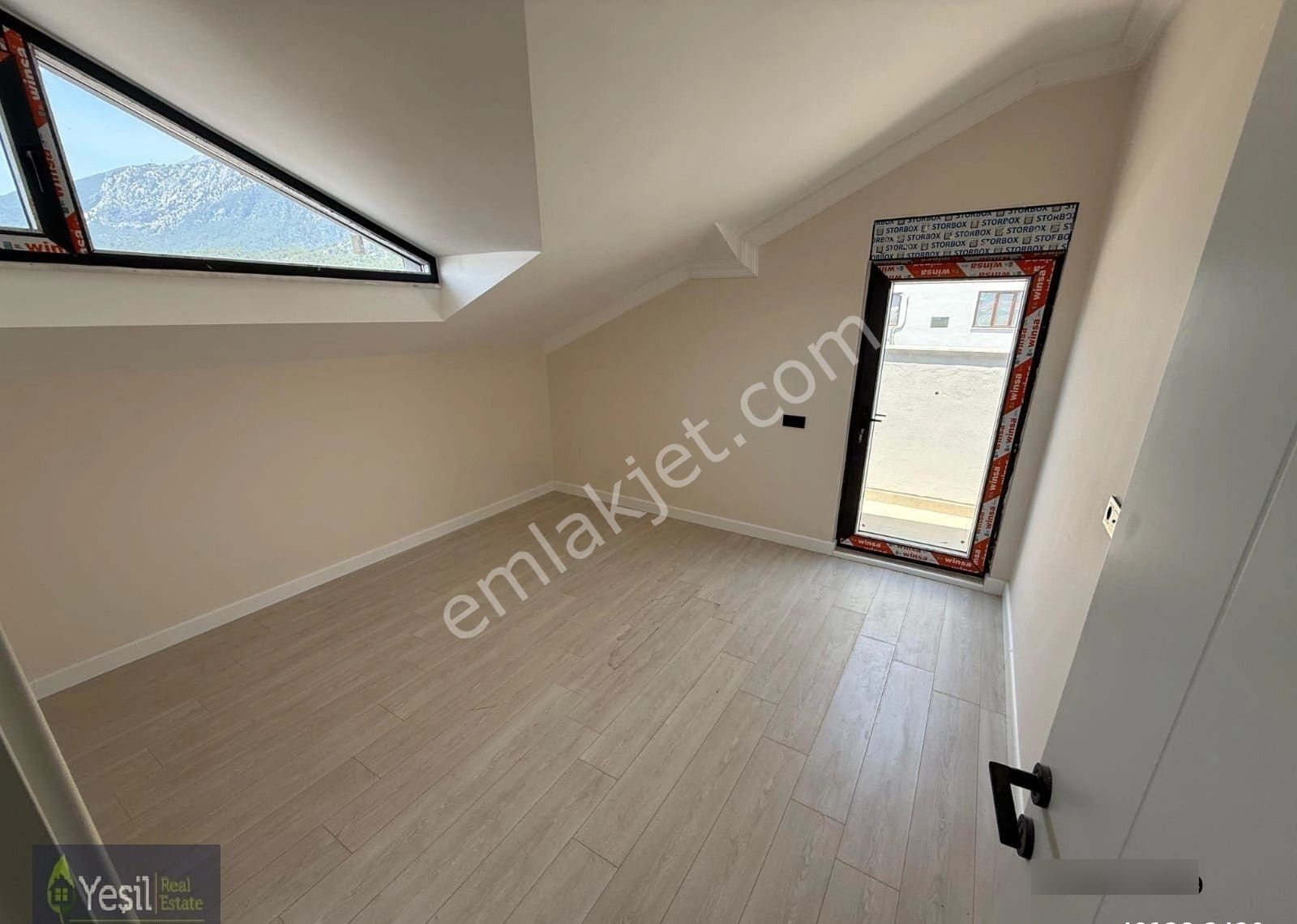 Kuzdere'de 4+1 Müstakil Bahçeli Satılık Villa - Görsel 16