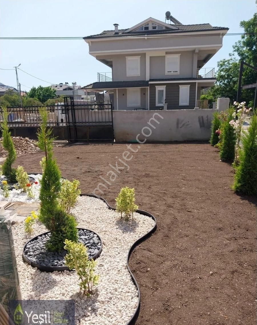 Kuzdere'de 4+1 Müstakil Bahçeli Satılık Villa - Görsel 13