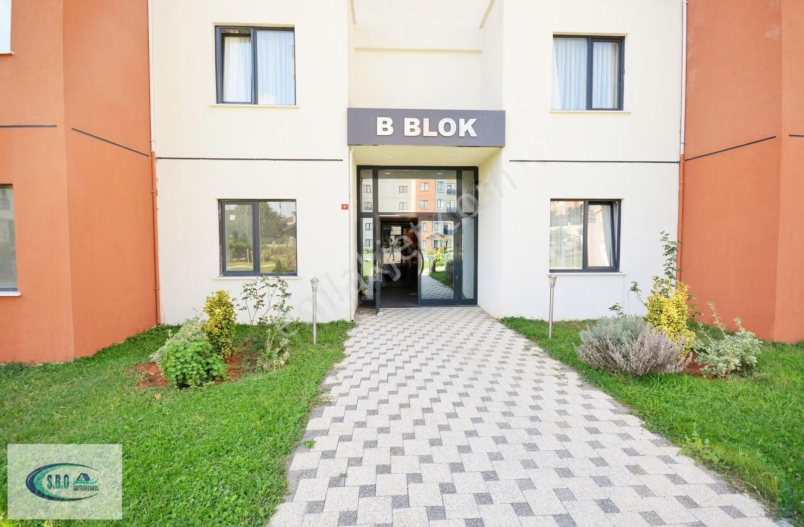 S.b.o Gayrimenkul Den Site İçinde 3+1 130m2 Lüx Satılık Daireeee - Görsel 2