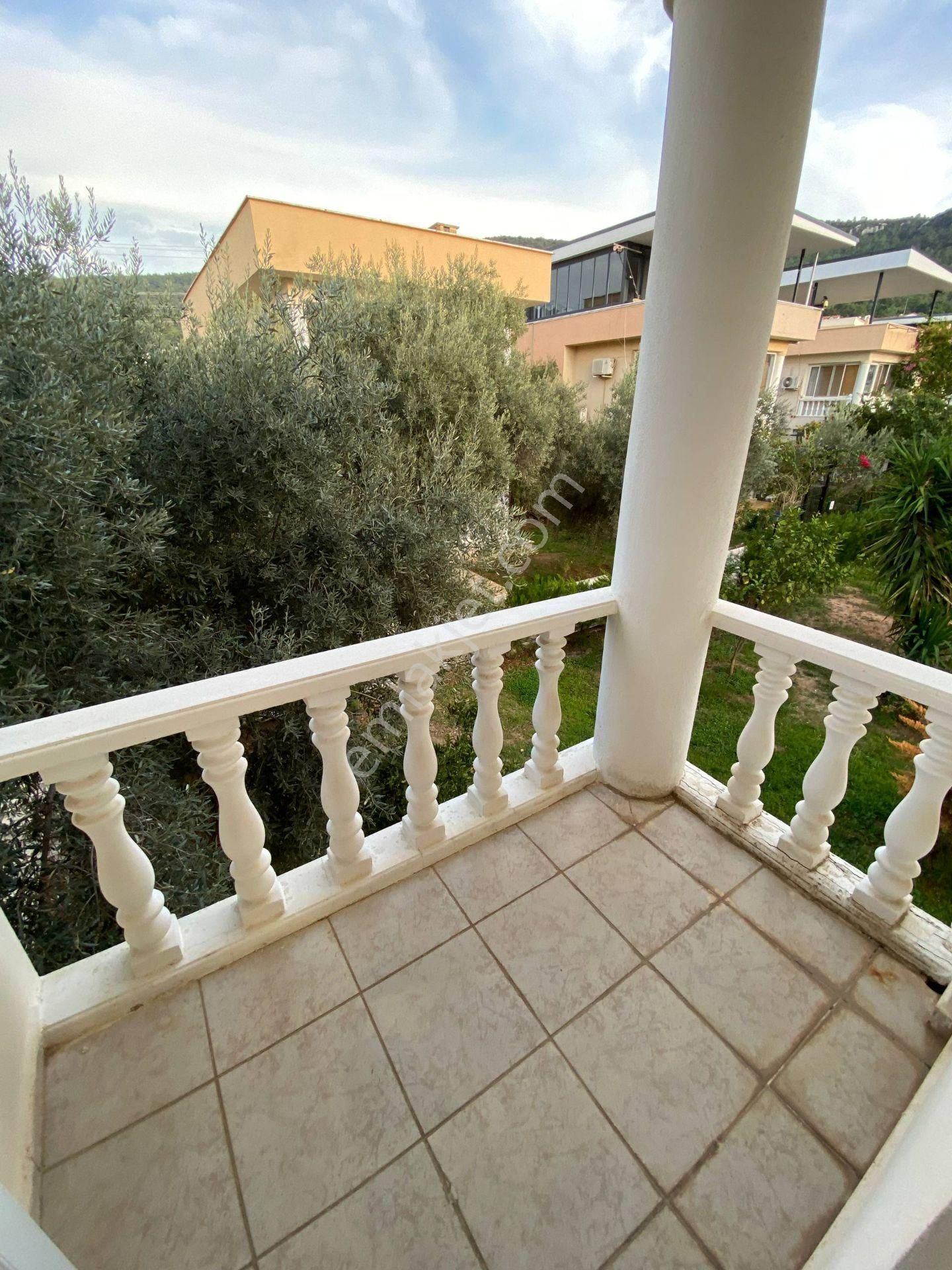 Didim Akbük Merkezde Havuzlu Sitede Tam Müstakil Villa - Görsel 27