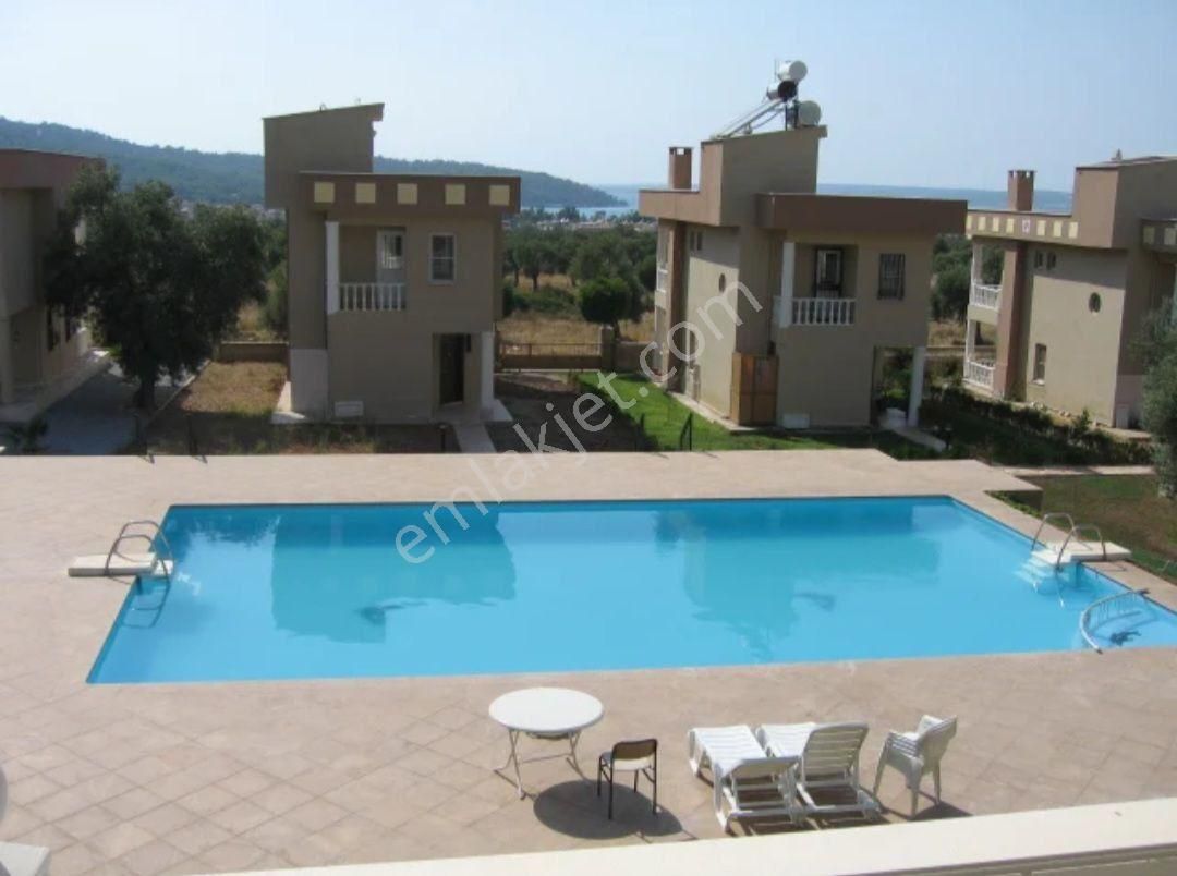Didim Akbük Merkezde Havuzlu Sitede Tam Müstakil Villa - Görsel 8
