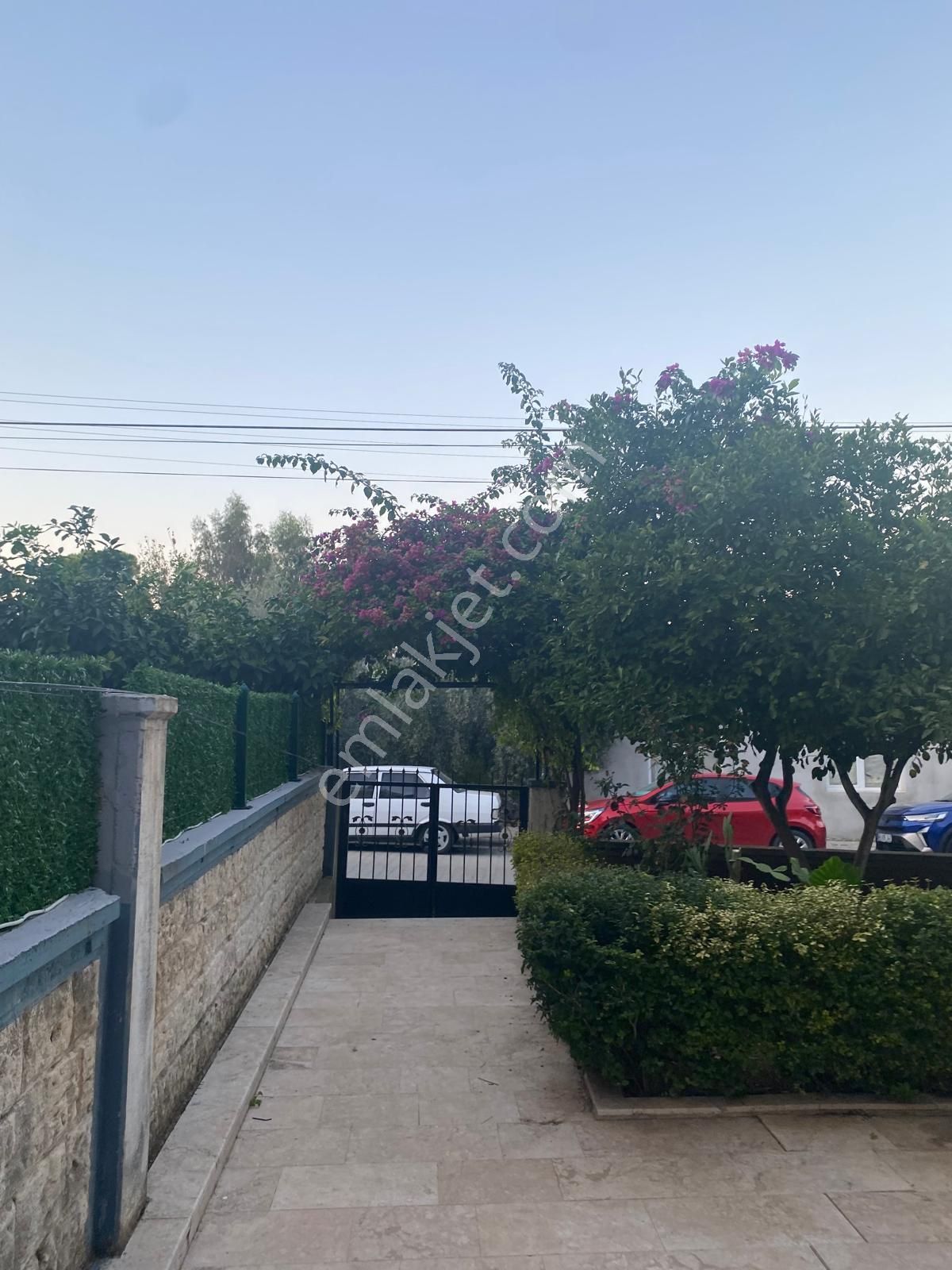 Fethiye Merkezde Bahçeli,eşyalı,kapalı Mutfak 2+1 Kiralık Yüksek Giriş - Görsel 4