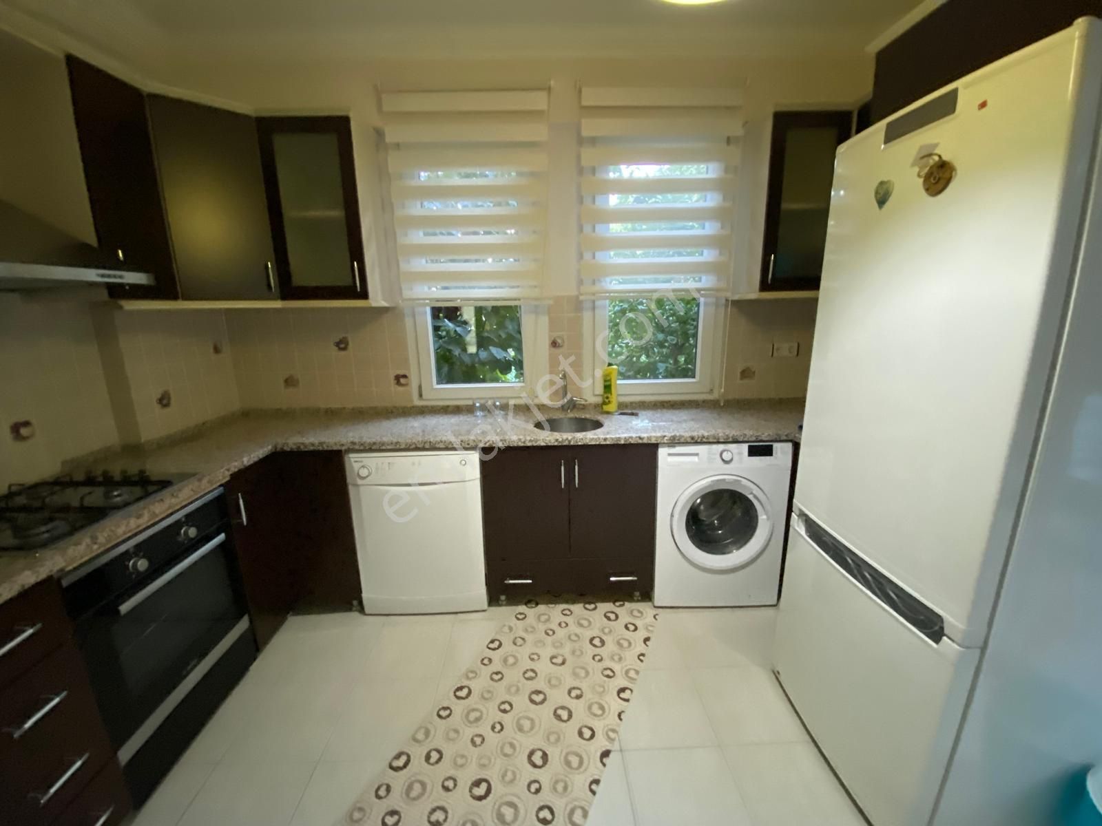 Fethiye Merkezde Bahçeli,eşyalı,kapalı Mutfak 2+1 Kiralık Yüksek Giriş - Görsel 8