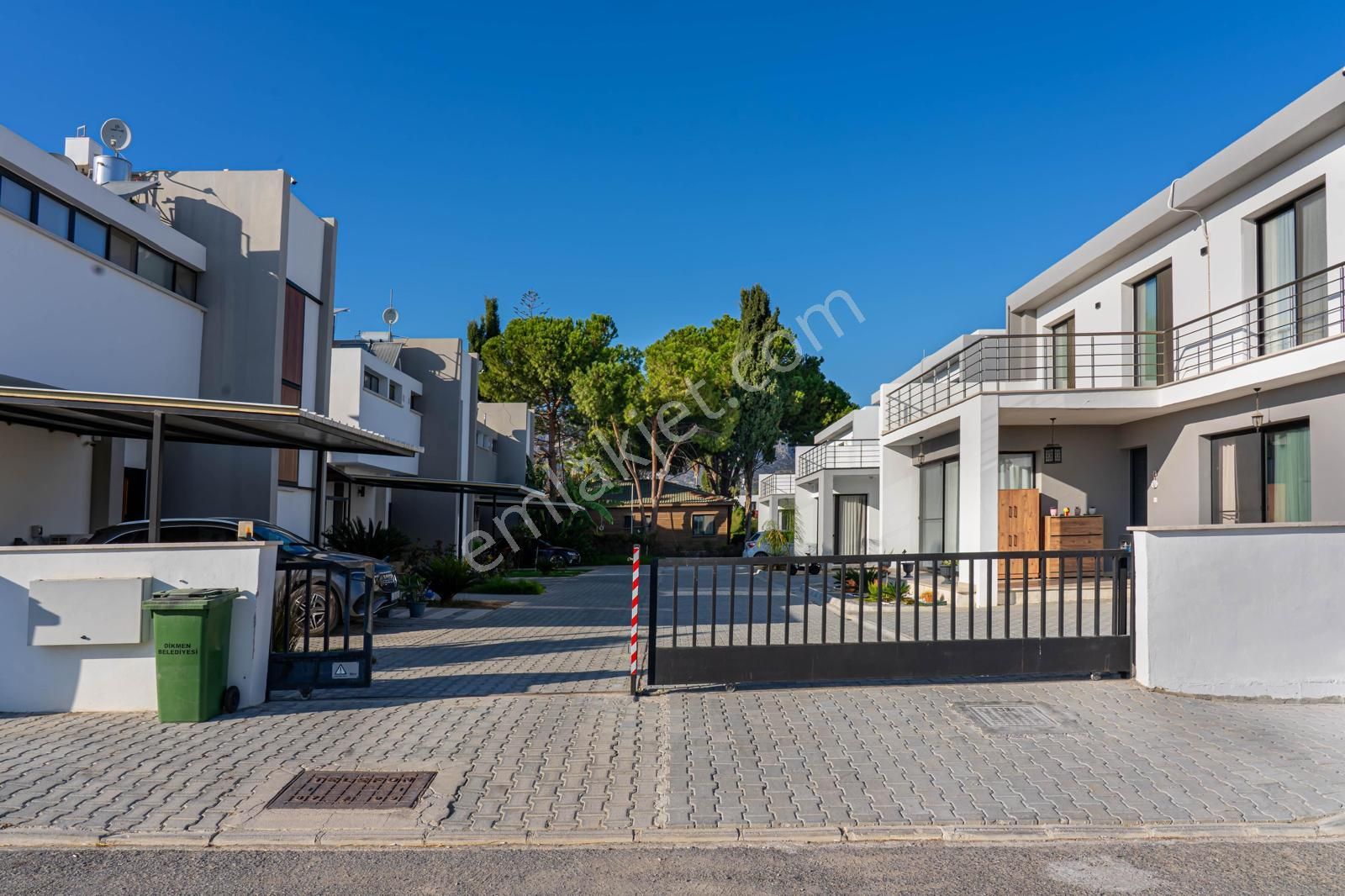 Girne Boğaz Bölgesinde 3+1 Bağımsız Villa - Site İçerisinde - Full Eşyalı - Türk Koçanlı £330.000 - Görsel 22