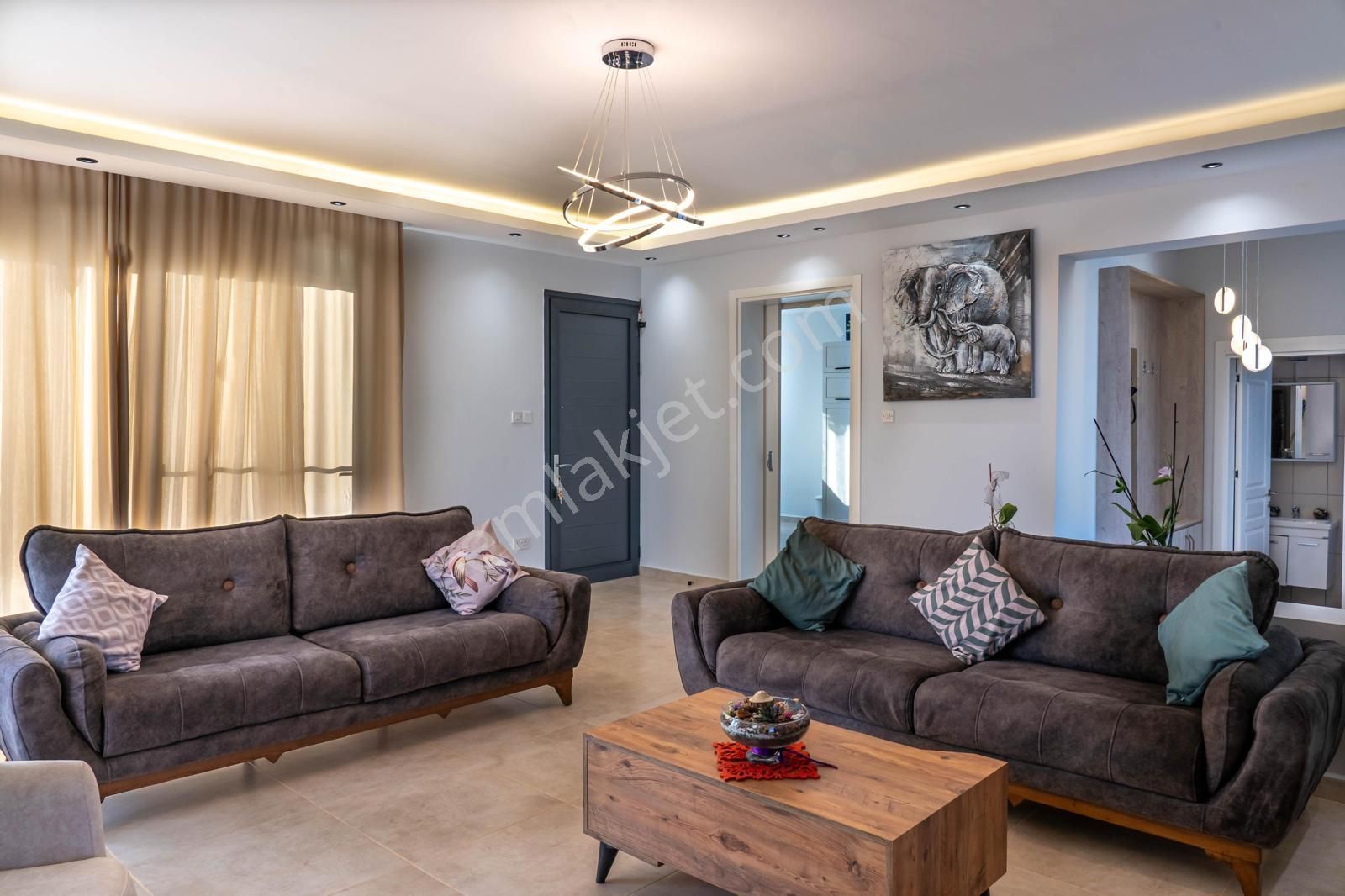 Girne Boğaz Bölgesinde 3+1 Bağımsız Villa - Site İçerisinde - Full Eşyalı - Türk Koçanlı £330.000 - Görsel 3
