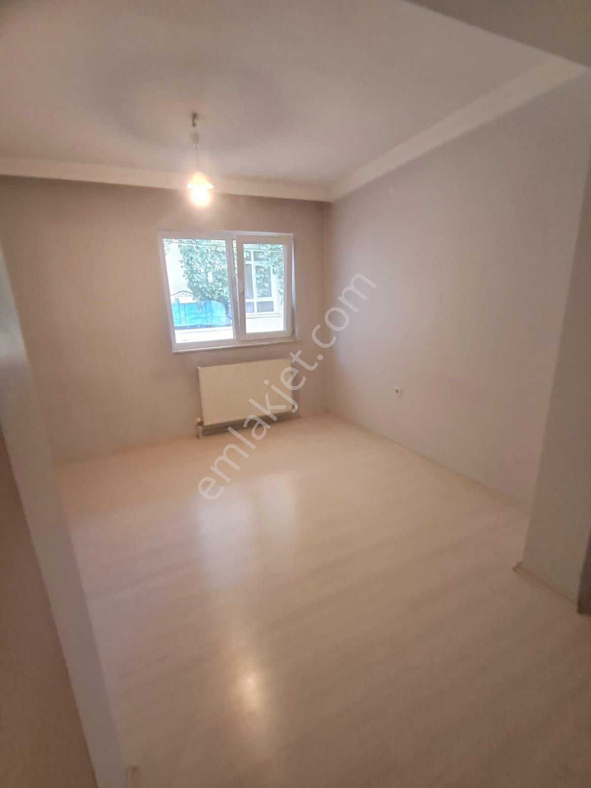 Beştepede Kot 1 De Altında Daire Var 2+1 Kiralık Daire - Görsel 13