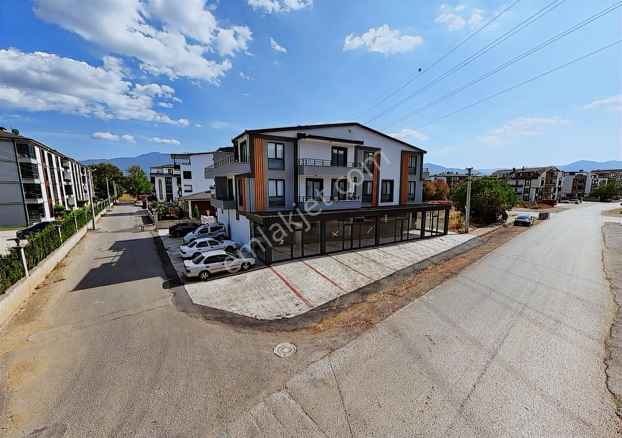 Tarcanlar'dan Tabela Değeri Yüksek Prestijli Satılık Dükkan - Görsel 33