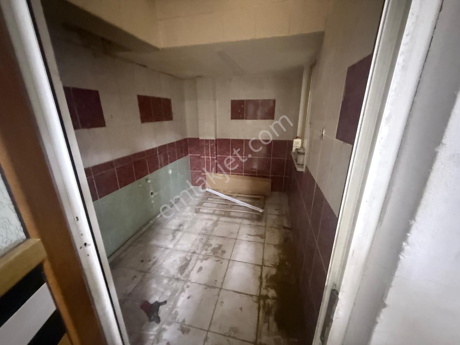 E-5 Karayoluna 30 Metre Mesafede Çift Katlı 430 M2 (kat Tapulu) - Görsel 18