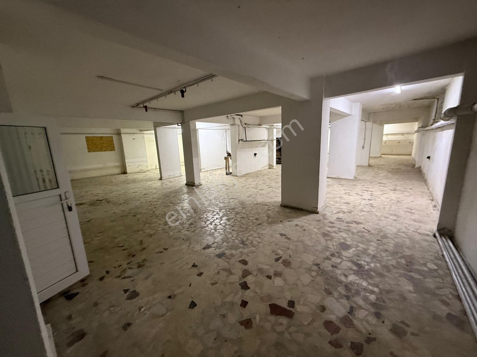 E-5 Karayoluna 30 Metre Mesafede Çift Katlı 430 M2 (kat Tapulu) - Görsel 3