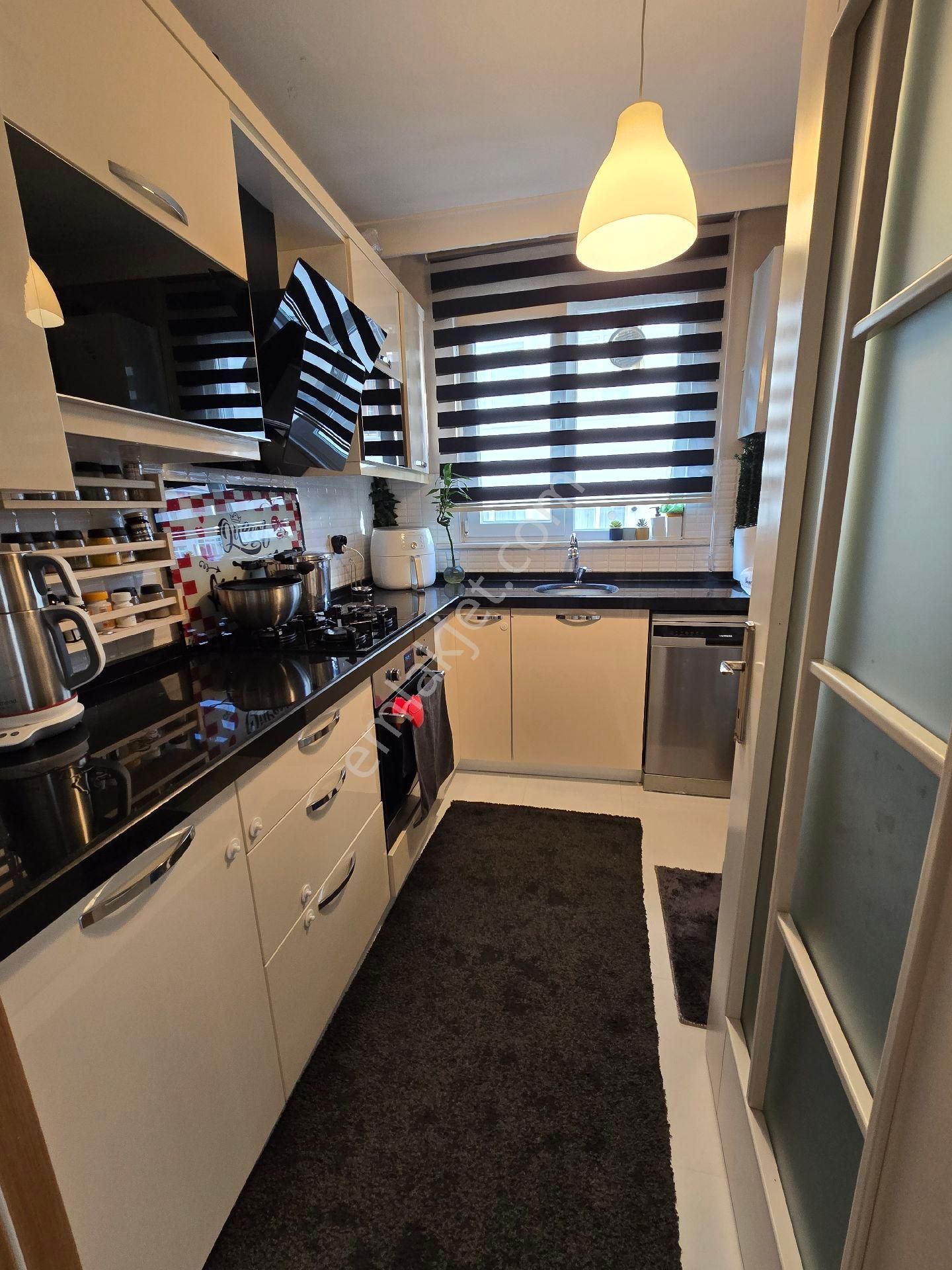 Ümraniye Tepeüstü Mahallesinde 3+1 - Görsel 26