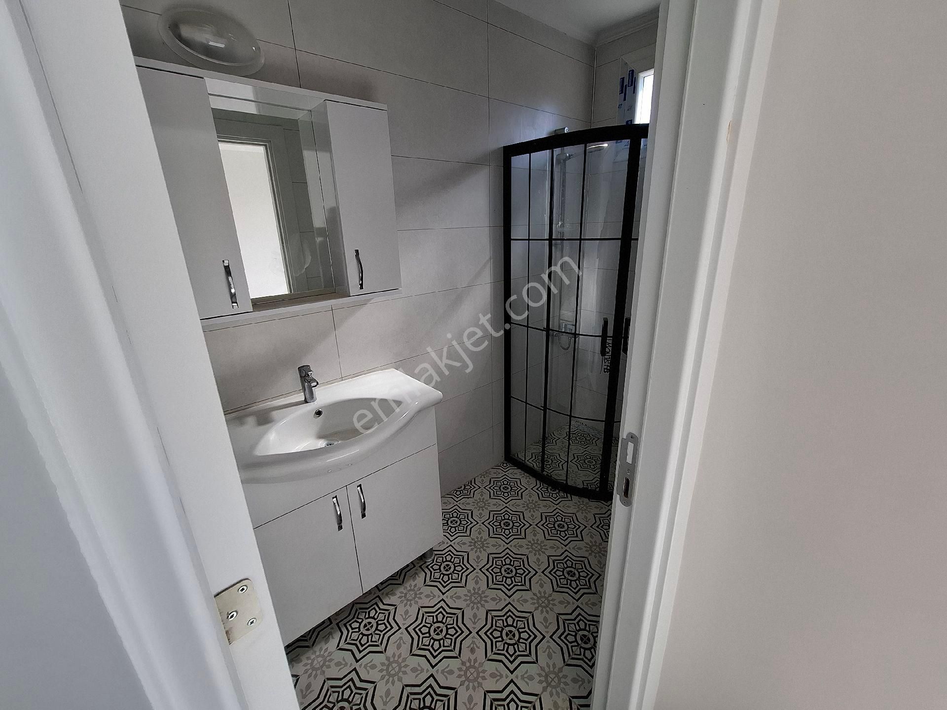 Rw Akar'dan Akarca'da Havuzlu Sitede Müstakil 3+1 Villa - Görsel 9