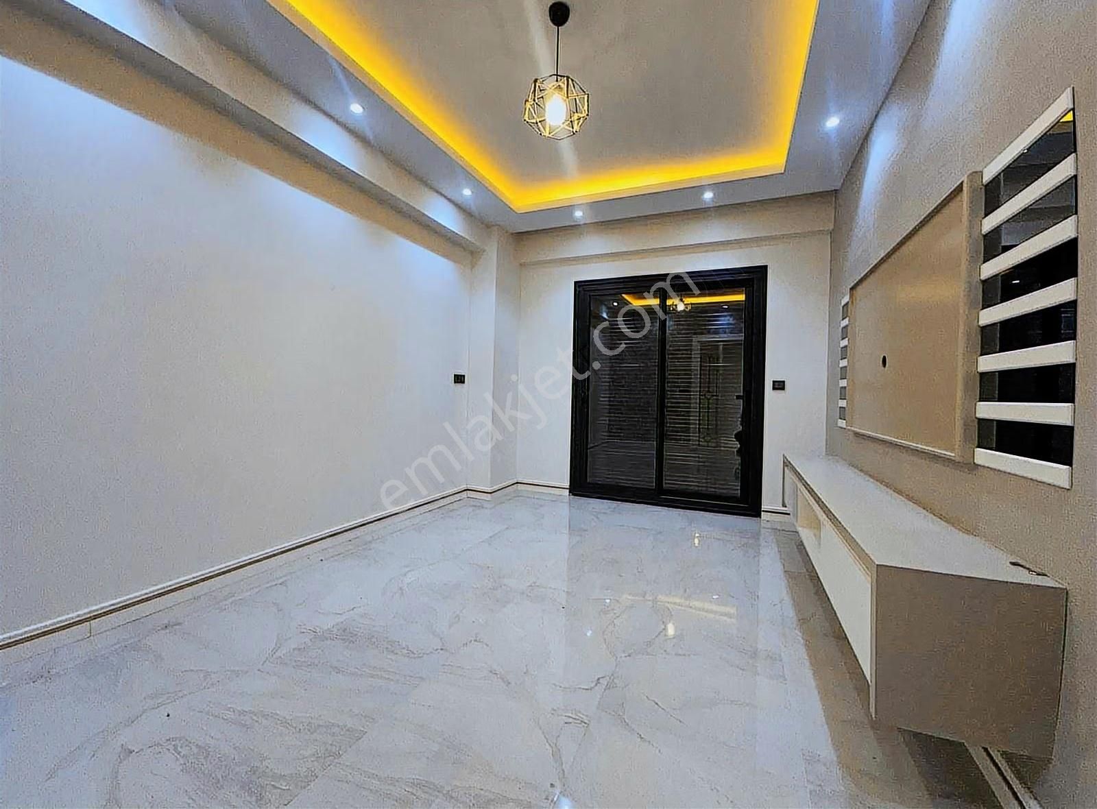 Yenişafak'ta Satılık Sıfır Havuzlu 4+1 Daire - Görsel 8