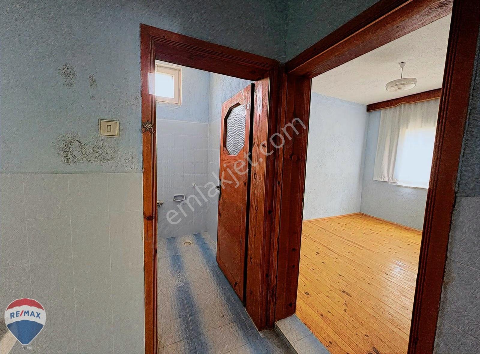 Remax Mavi'den Dişli'de Satılık Müstakil Bahçeli Ev - Görsel 30