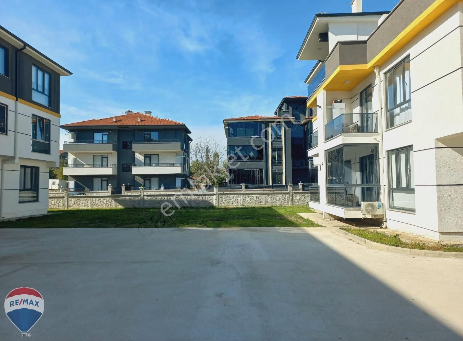 Remax Mavi Erol Çekcan Dan Arifiyede 3+1 Kiralık Sıfır Daire - Görsel 10