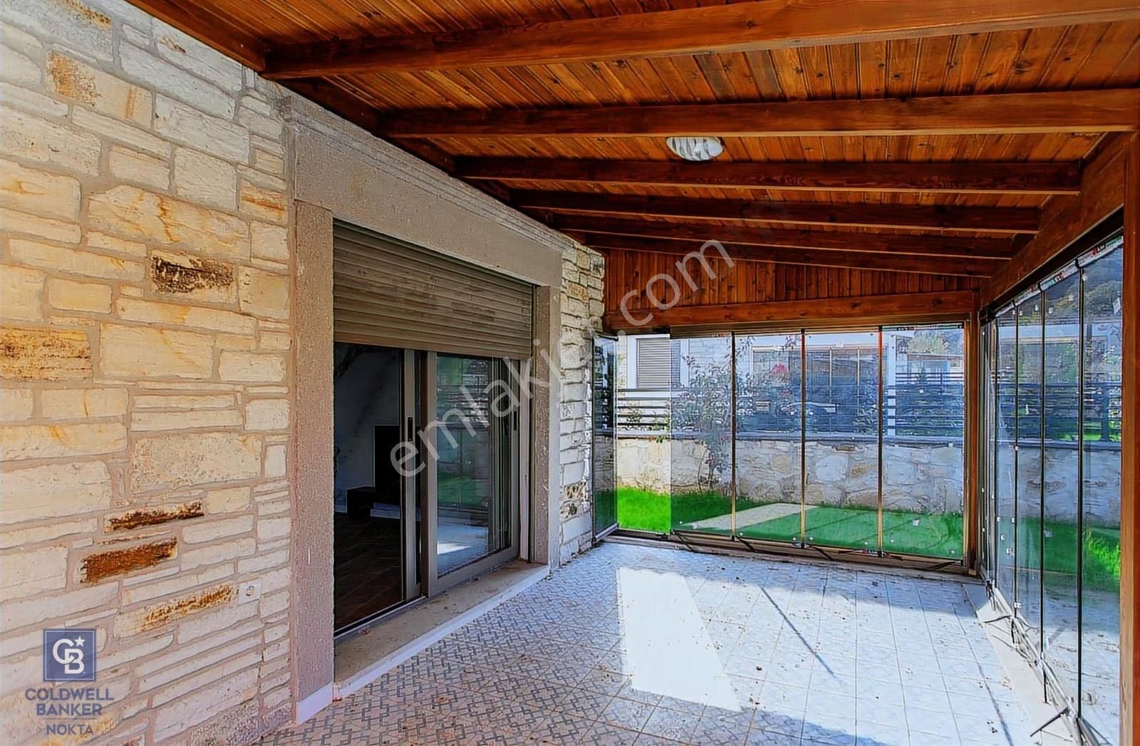 Foça Atatürk Mah. Satılık Müstakil Bahçeli 2+1 Dubleks Villa - Görsel 17