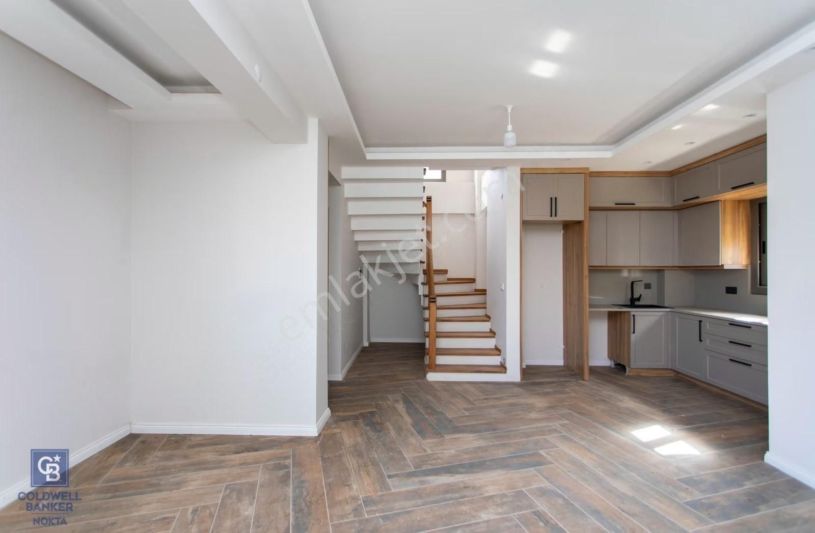 Foça Atatürk Mah. Satılık Müstakil Bahçeli 2+1 Dubleks Villa - Görsel 34