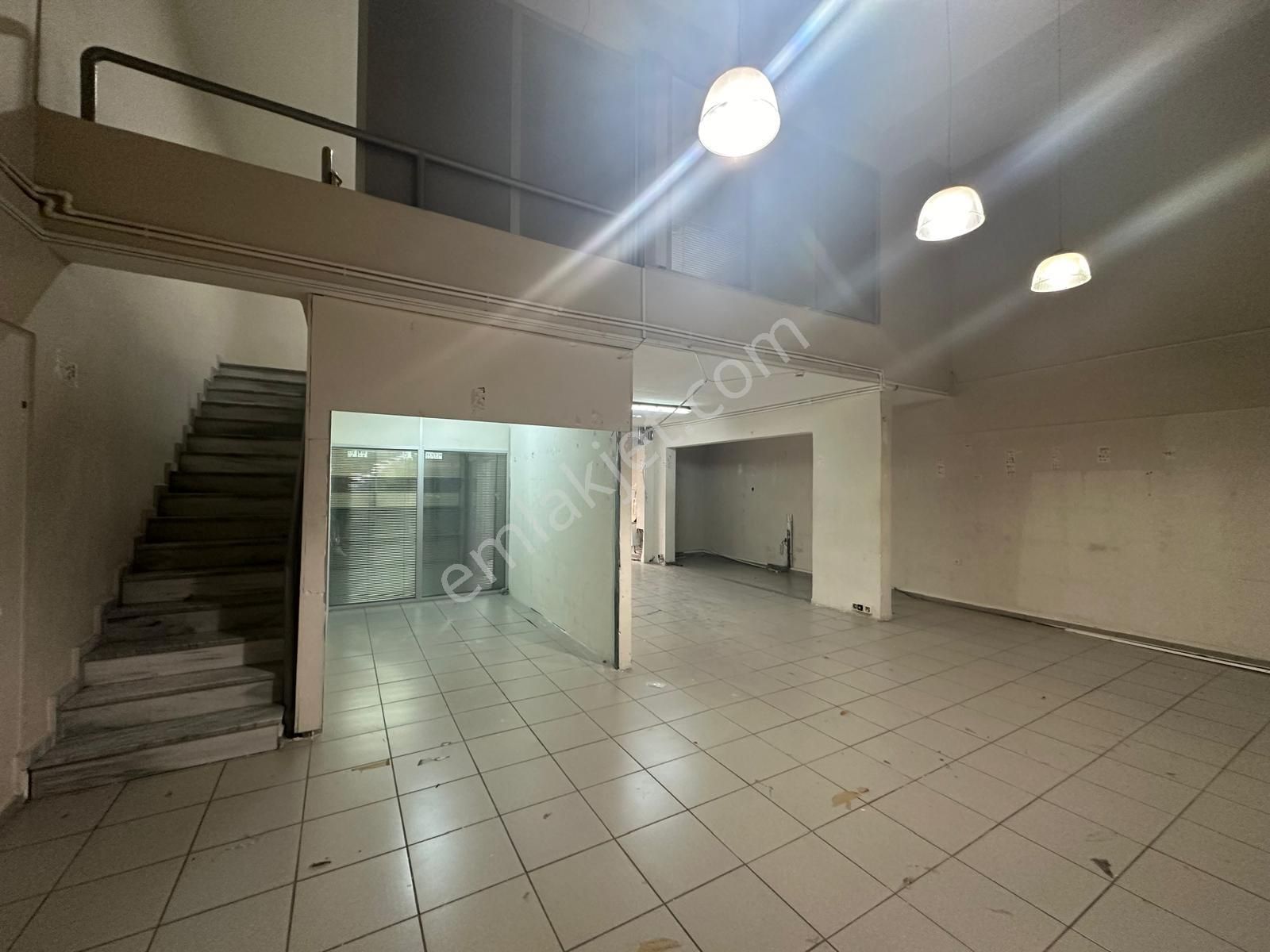 Em-of Emlak'tan Bölmeli Yapılı 156 M2 Köşe İş Yeri - Görsel 8