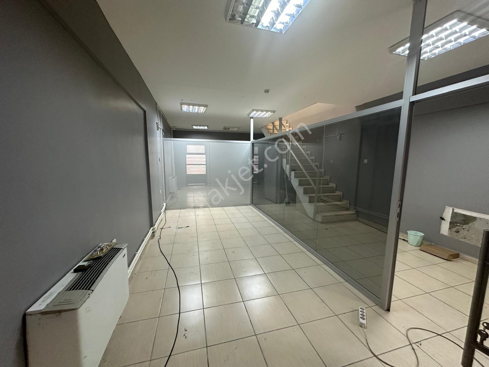 Em-of Emlak'tan Bölmeli Lüks Yapılı 120 M2 Kiralık İş Yeri - Görsel 13