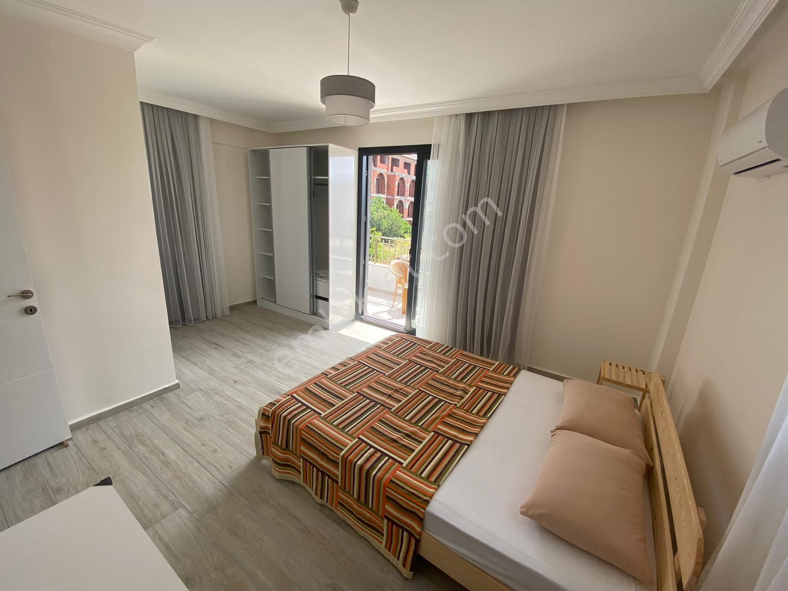 Goldhouse Dan Satılık Çiftlik Mahallesi Nde Site İçinde 4+1 Villa - Görsel 12