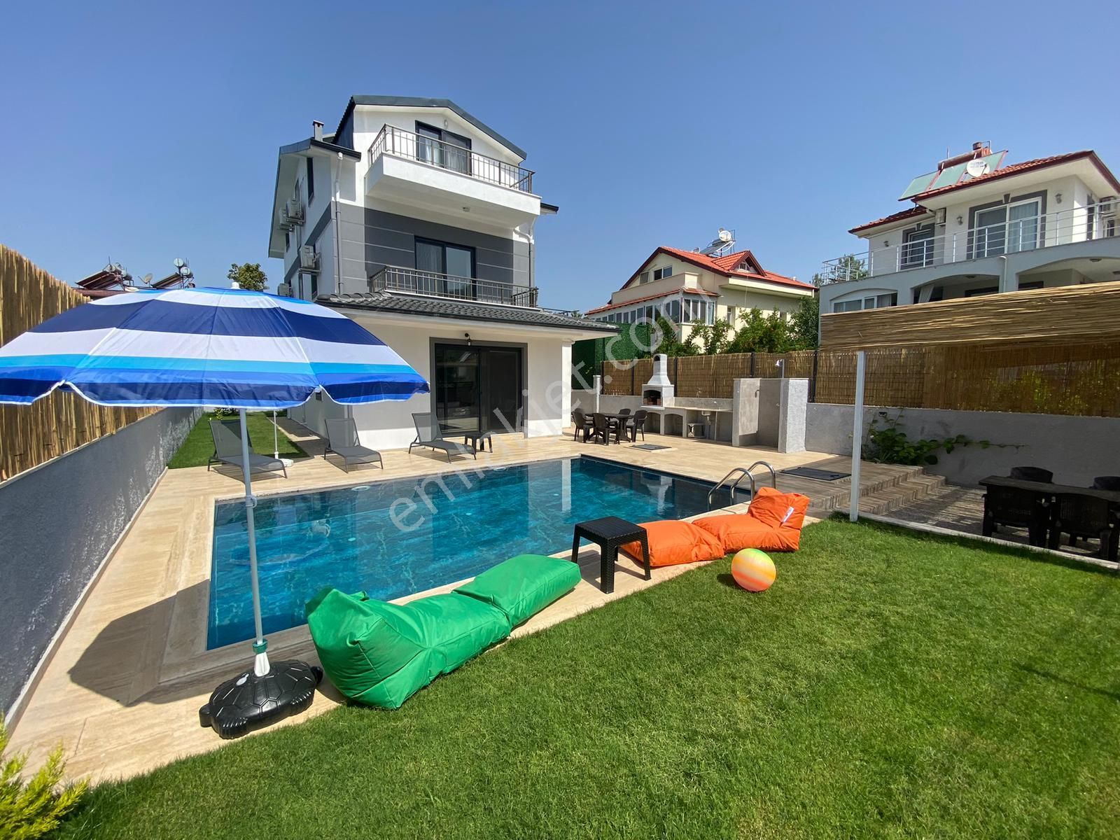 Goldhouse Dan Satılık Çiftlik Mahallesi Nde Site İçinde 4+1 Villa - Görsel 24