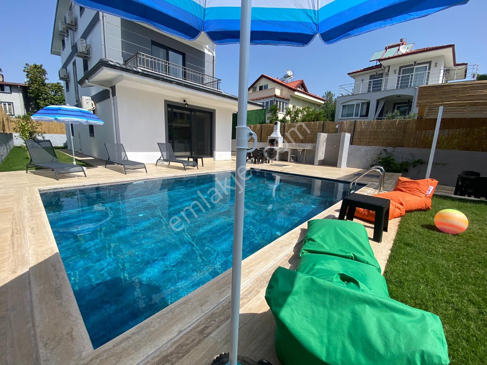 Goldhouse Dan Satılık Çiftlik Mahallesi Nde Site İçinde 4+1 Villa - Görsel 20