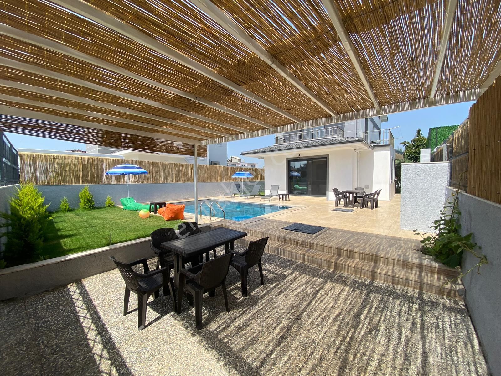 Goldhouse Dan Satılık Çiftlik Mahallesi Nde Site İçinde 4+1 Villa - Görsel 19