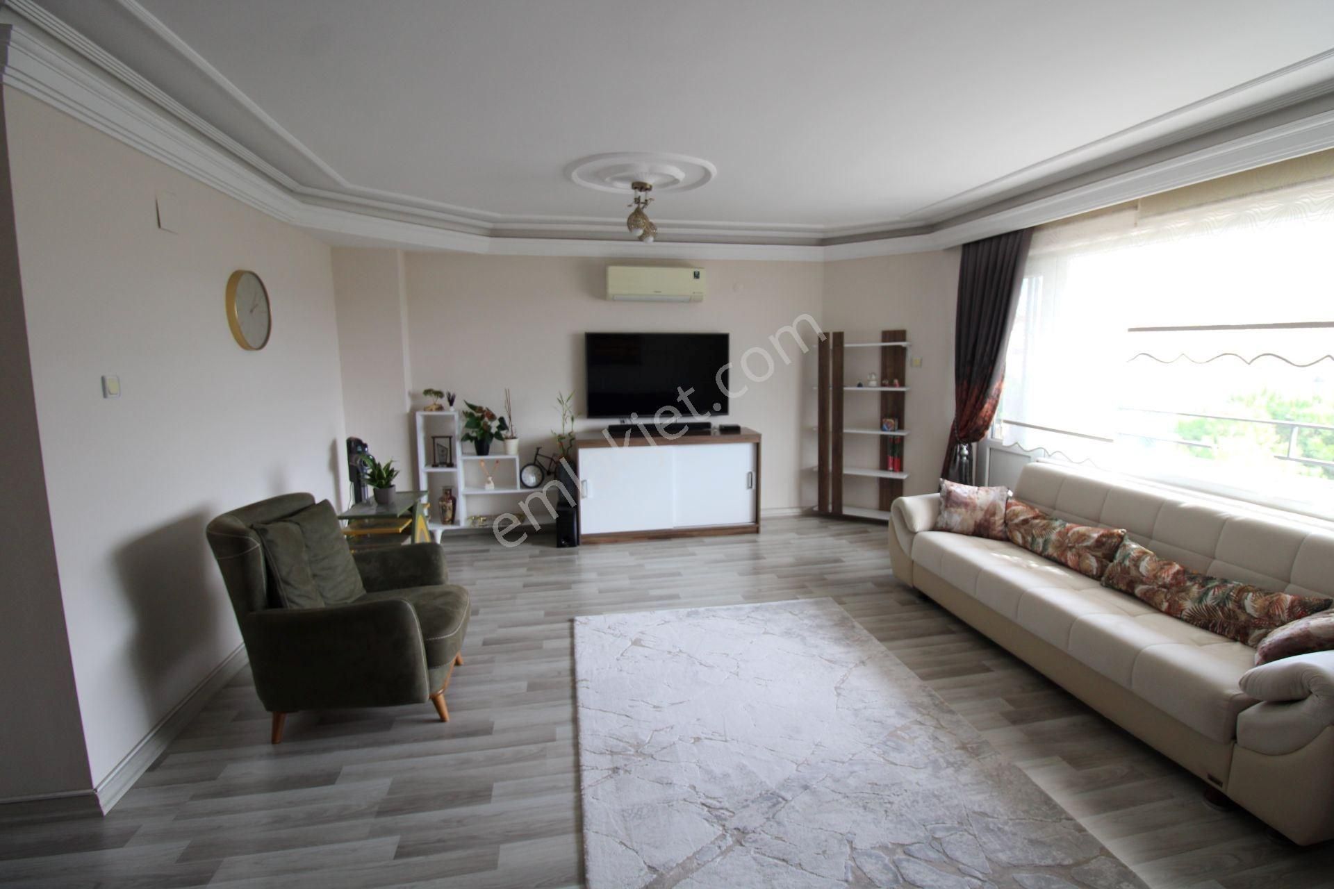 Bahçelievler Asuva Park Karşısı 3+1 Satılık Arakat Daire - Görsel 3