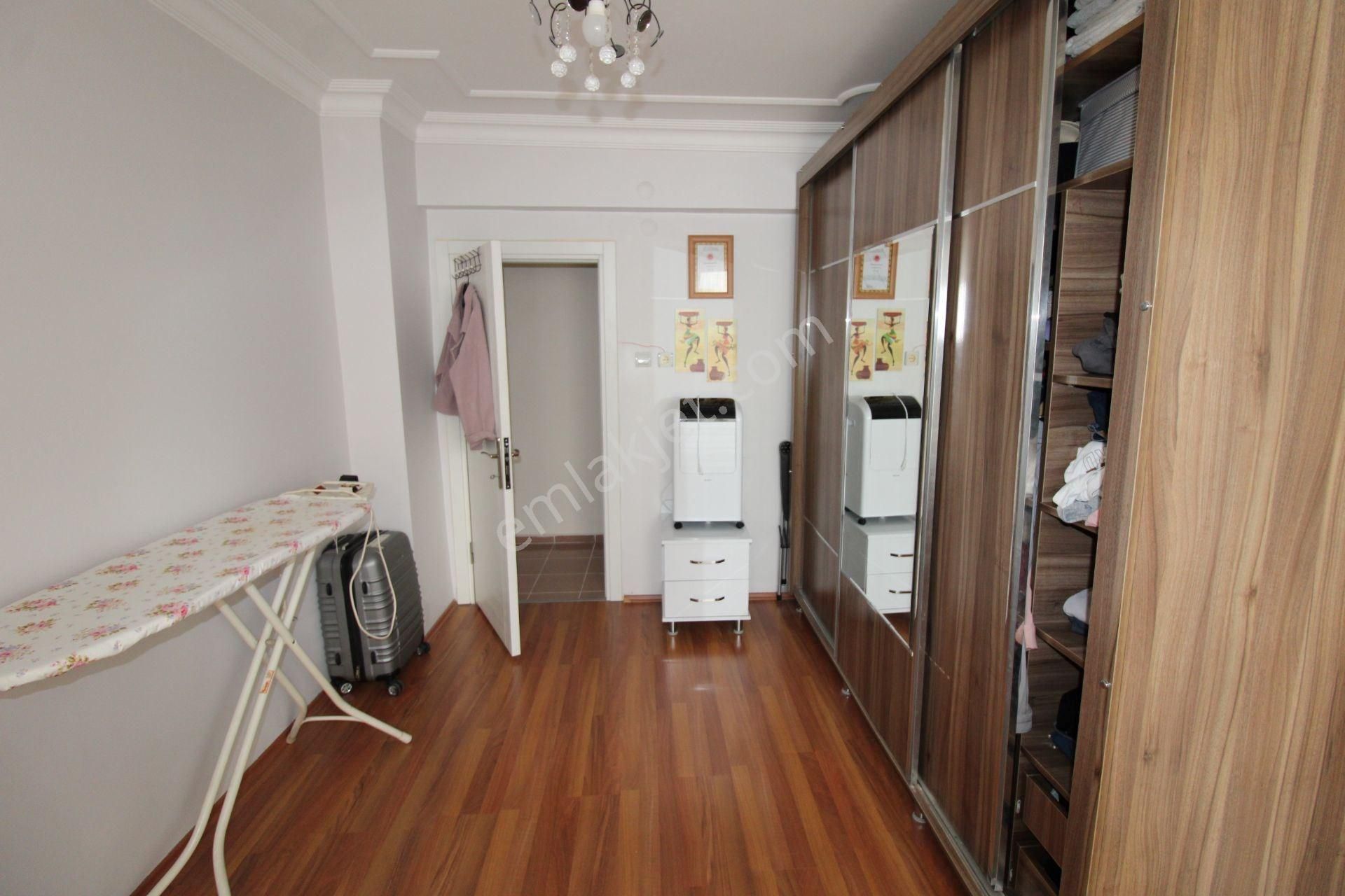 Bahçelievler Asuva Park Karşısı 3+1 Satılık Arakat Daire - Görsel 15