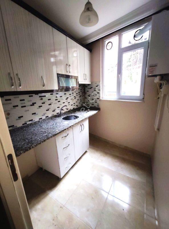 Eyüp Rami Yeni Mh. 2+1 / 80m2 / 10-15 Yıllık Bina / Bahçeli / Kredili / Kot 2 Daire - Görsel 16