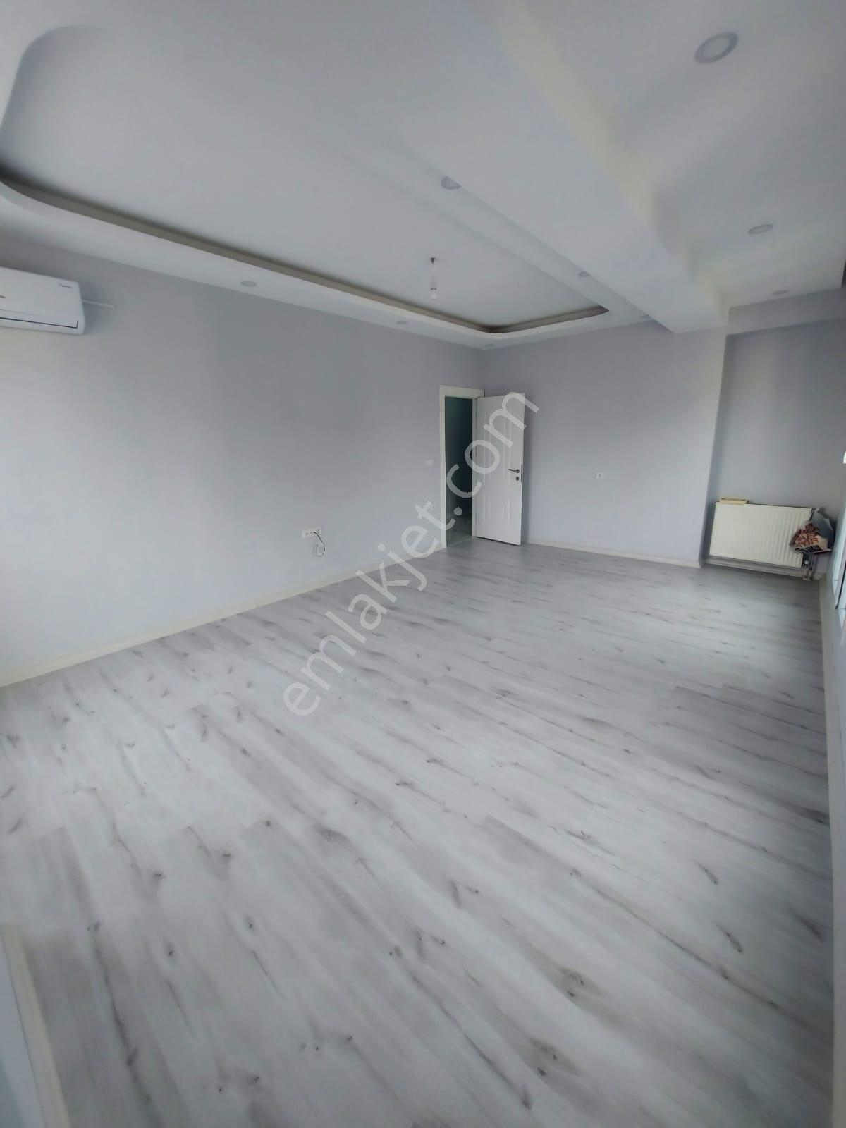 Barış'tan Açık-kapalı Otoparklı Lüks 3+1 Daire - Görsel 3