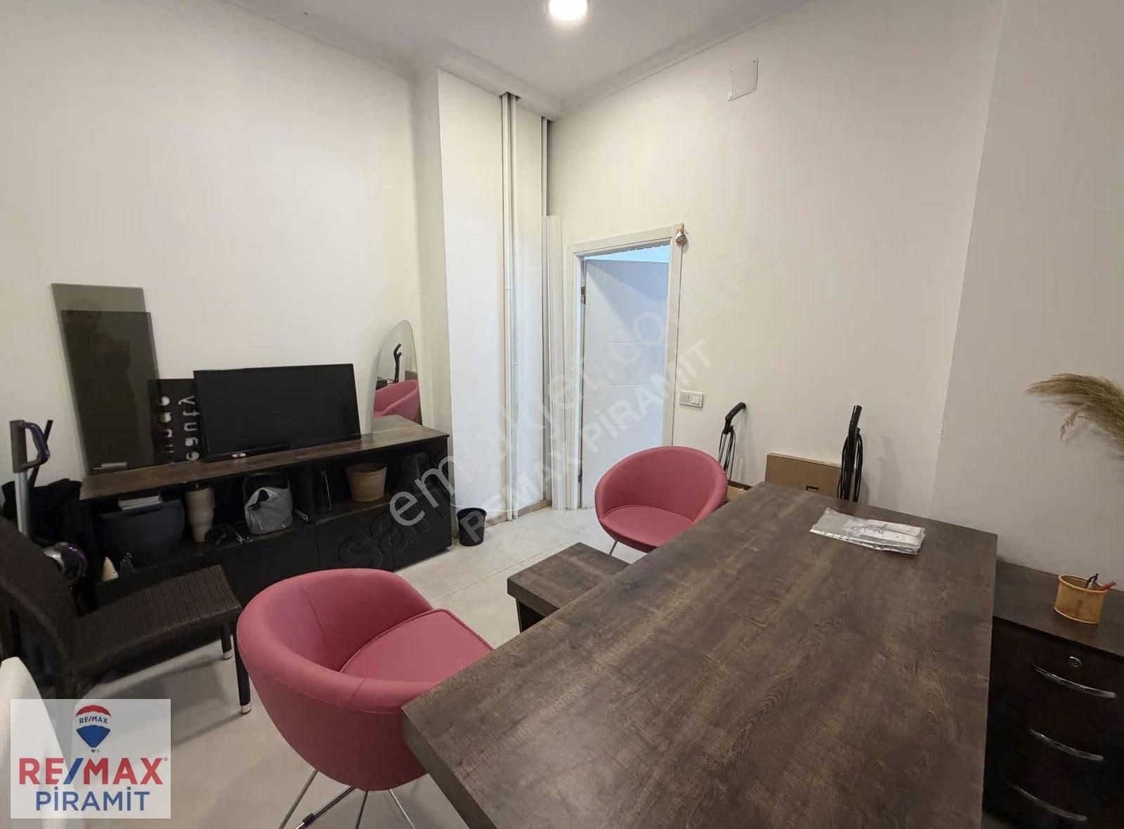 Harika Konumda İçi Komple Modern Dizayn Edilmiş Güzellik Merkezi - Görsel 24