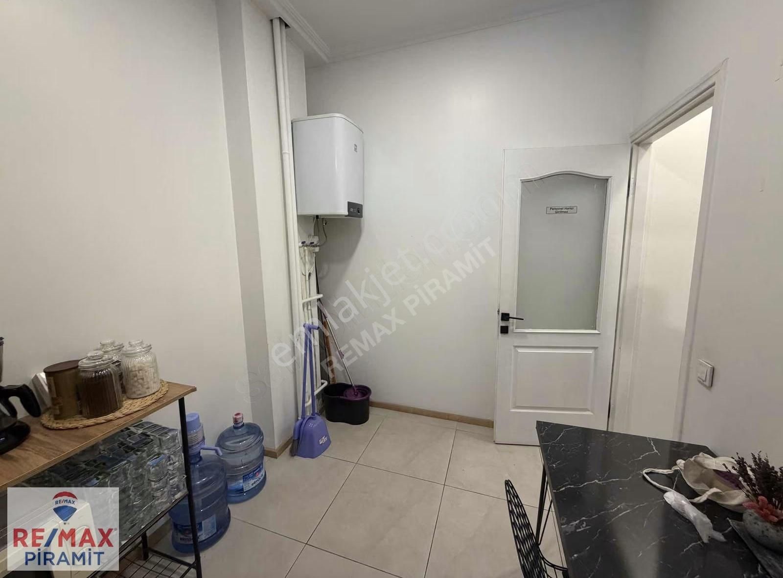 Harika Konumda İçi Komple Modern Dizayn Edilmiş Güzellik Merkezi - Görsel 17