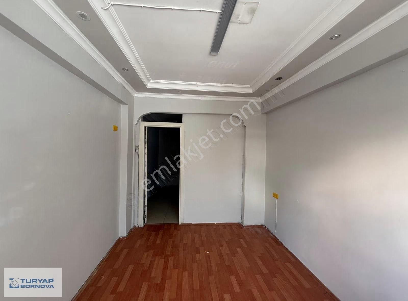 Balçova Eğitim Mah. Merkezi Bölgede Kiralık Ofis - Görsel 22