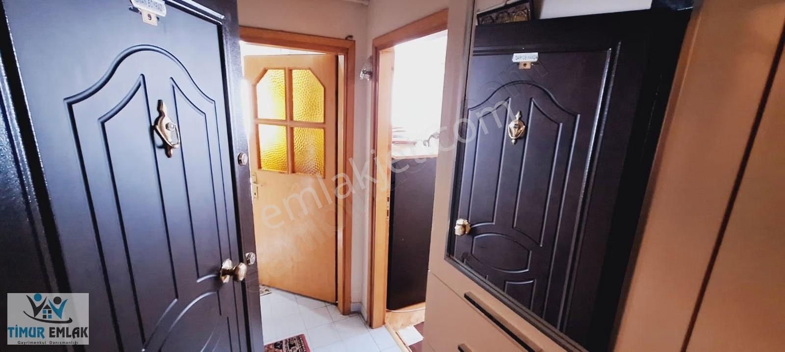 Avcılar Merkezi Konumda Satılık Dublek 3+2 Ve 2+1 Daire Tek Tapu - Görsel 4