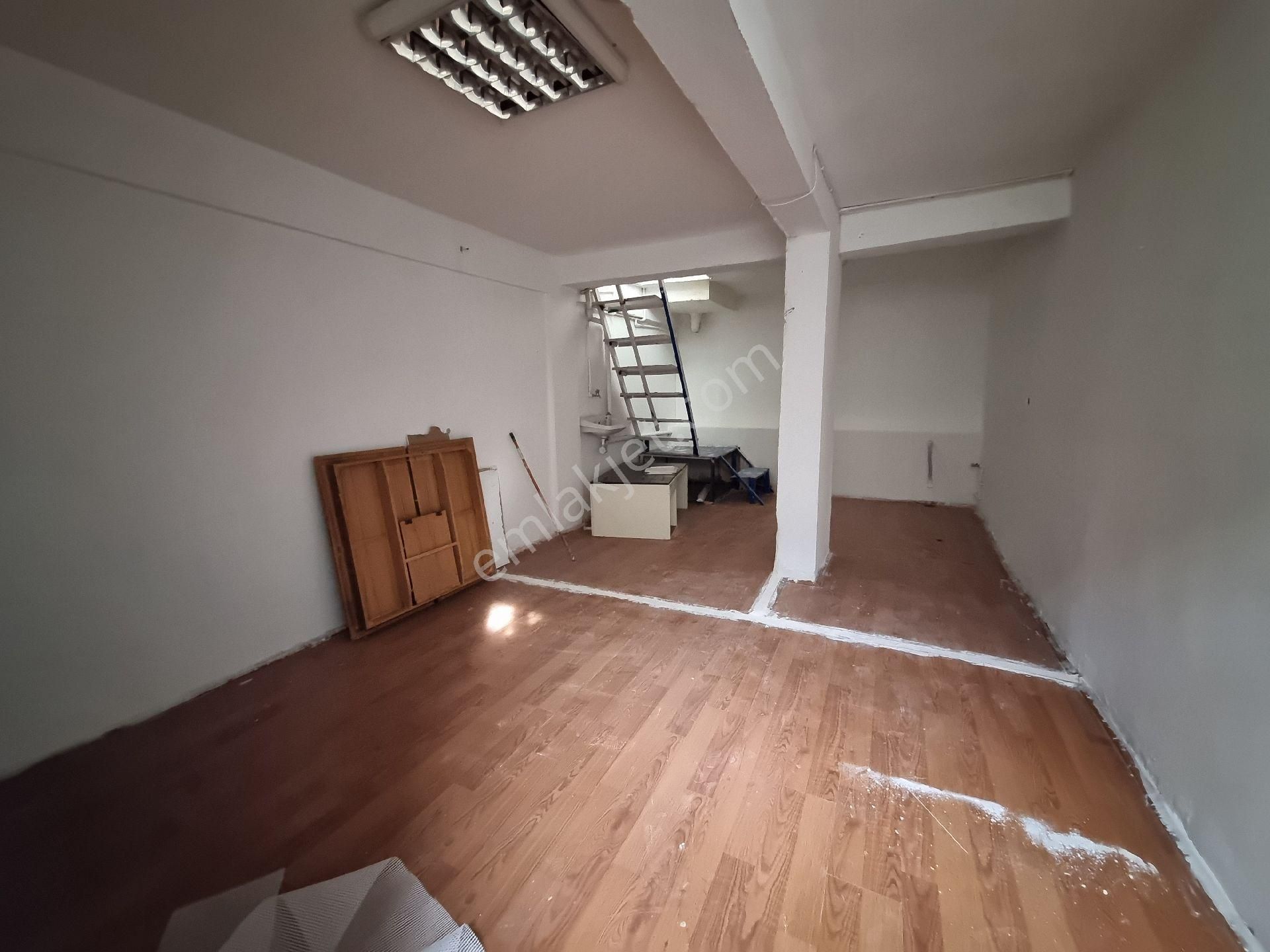 Bağbaşı'dan Şehir Hastanesi'yakın Ayvalı Caddesi'nde Kiralık Dükkan - Görsel 17